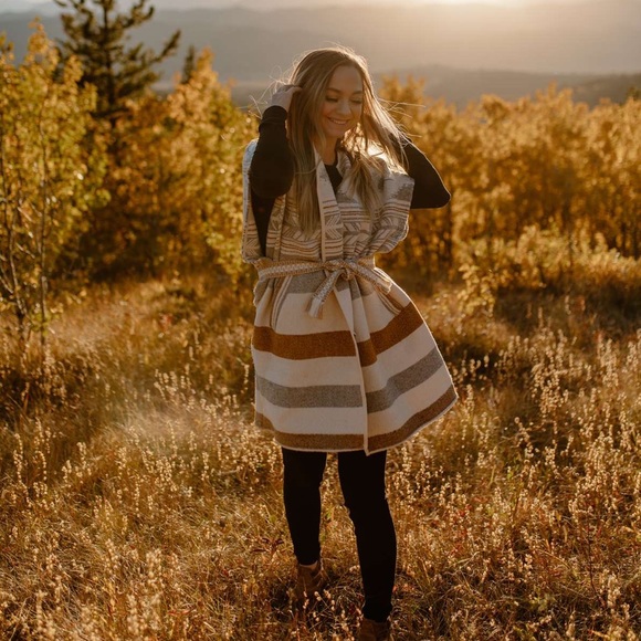 Yellowstone Vest - Picture 3 of 4